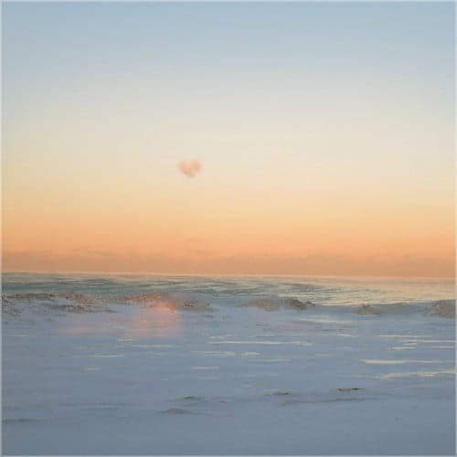 is it possible to find love in the cloud and stay there happily ever after?