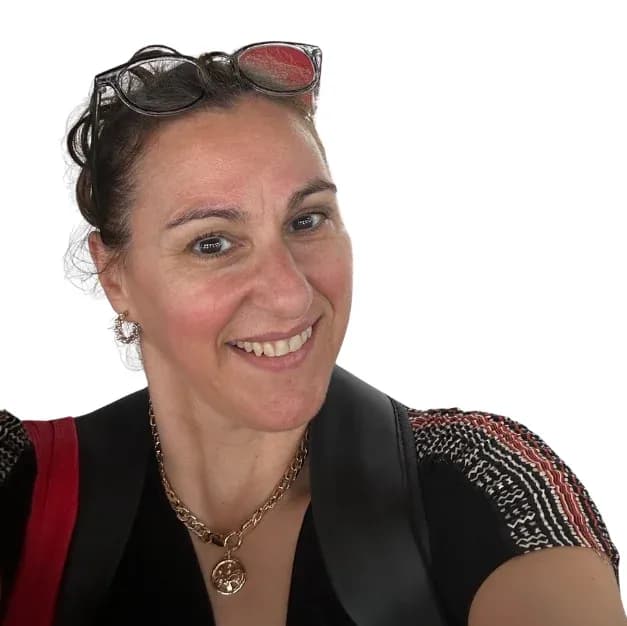 Author Akari Shinobu