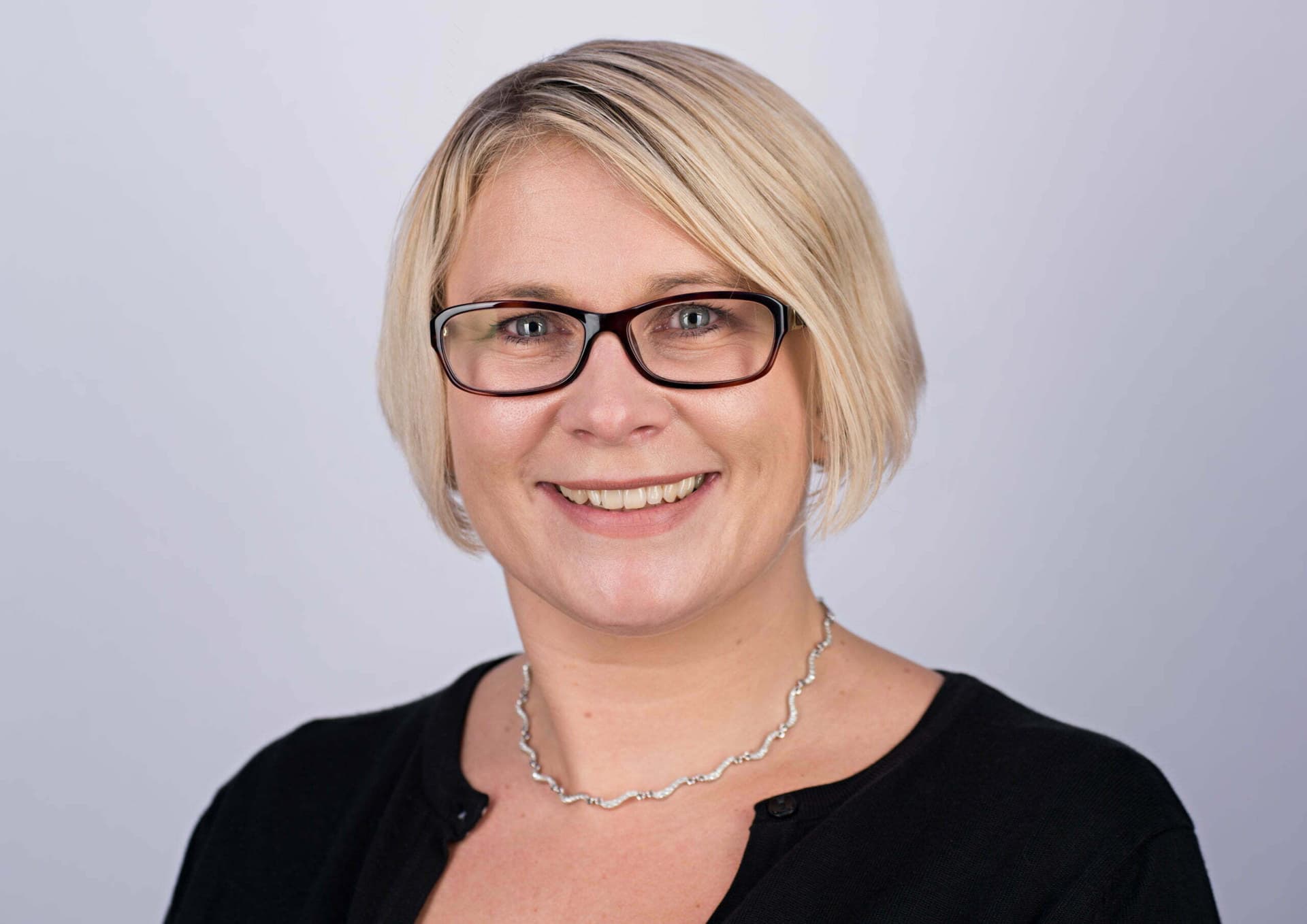 in self isolation, Maggie Berry is inspired by the fresh colours in the countryside spring